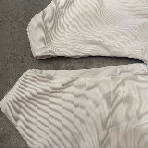 New! Beach Riot Celine one piece swimsuit white 24770 - Picture 12 of 14